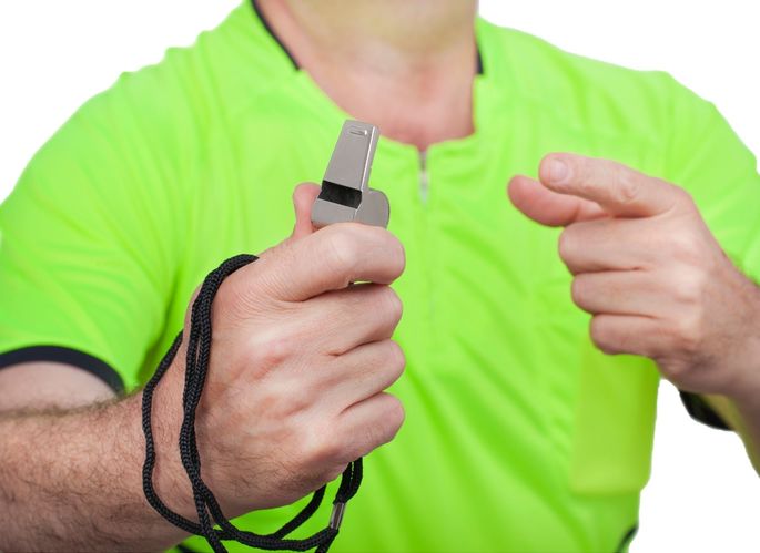 apito do juiz de futebol linguagem não verbal