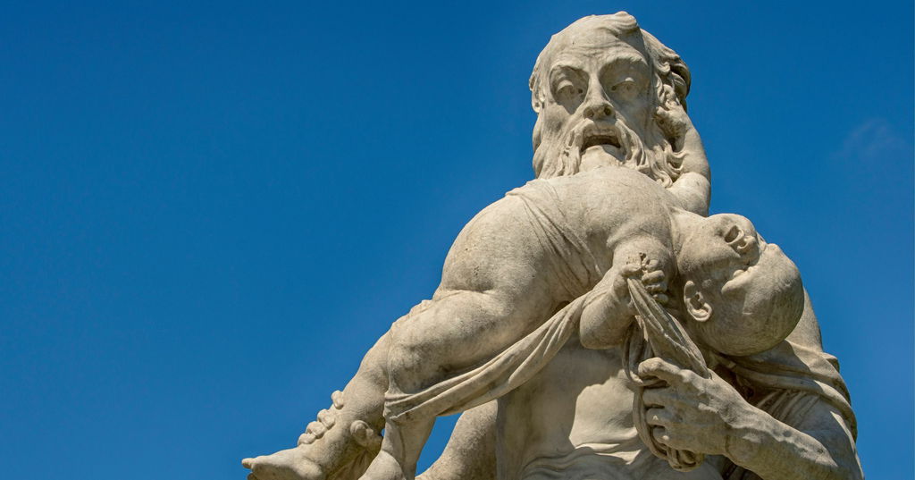 Detalhe de estátua representando o deus Cronos devorando um de seus filhos