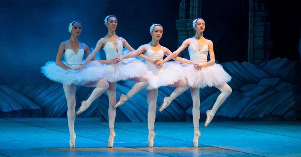 Grupo de bailarinas de balé