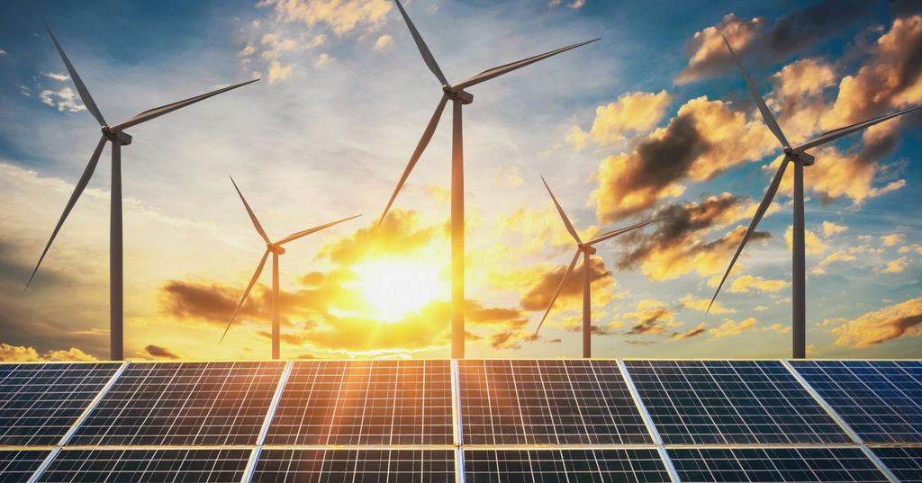 Pás eólicas e paineis solares