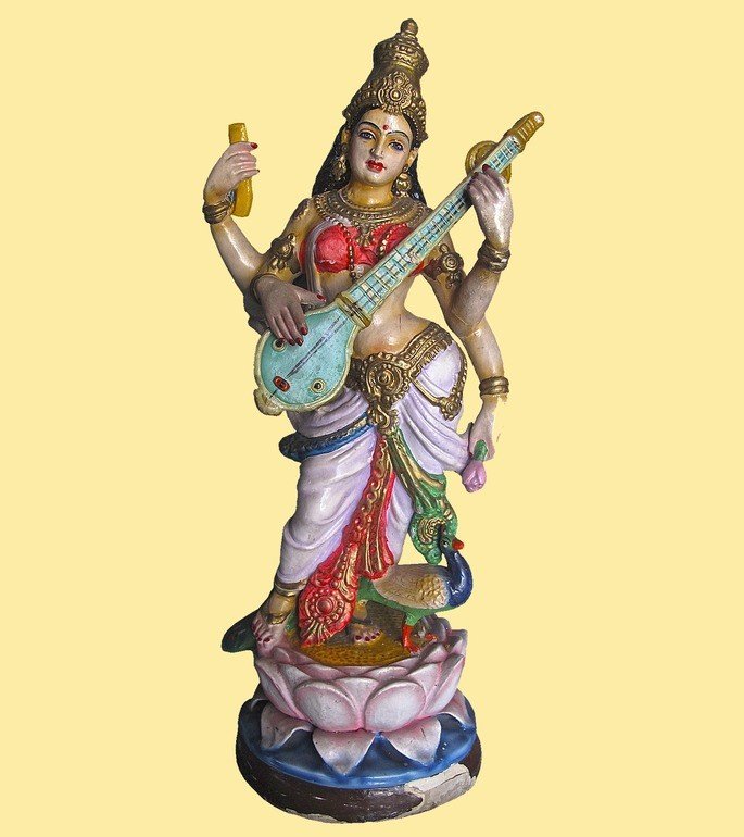 Saraswati tocando cítara
